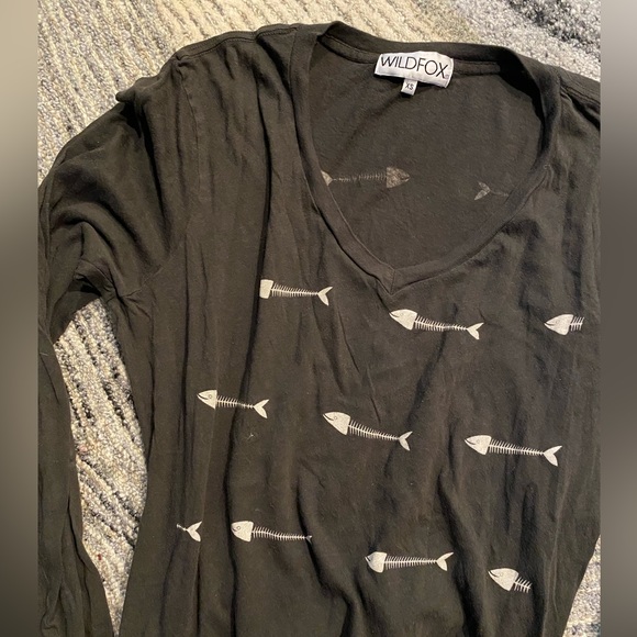 WILDFOX Fish Bones Pullover Long Sleeve - Picture 1 of 4